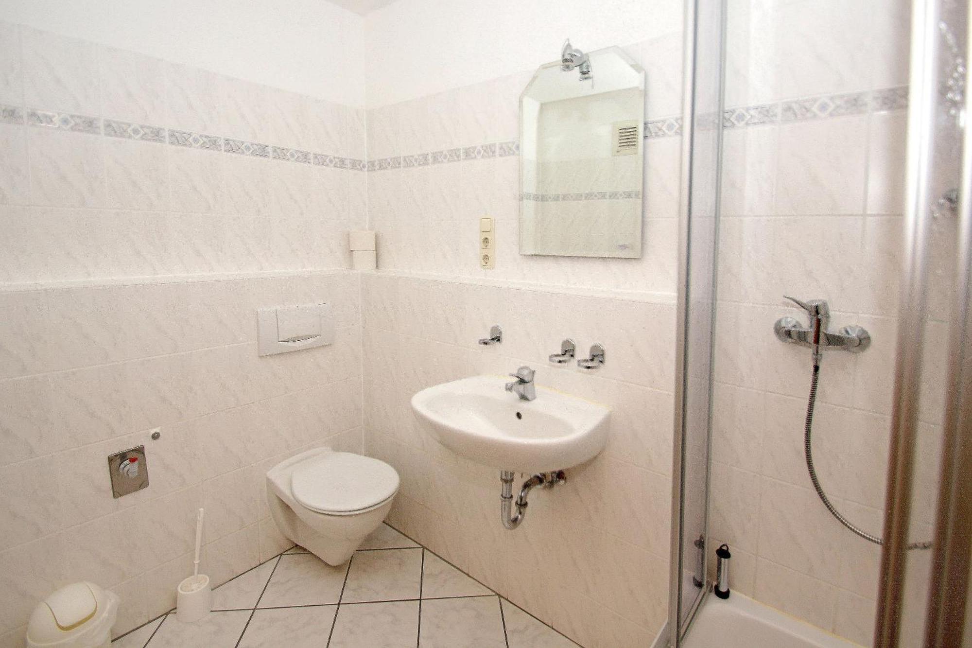 Ferienwohnung Mit Balkon, Gratis Nutzung Vom Ahoi Erlebnisbad Und Sauna In Sellin - Haus Ruegen Fewo 08 Гьорен Екстериор снимка